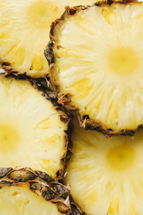 Close-up image of sliced pineapple
